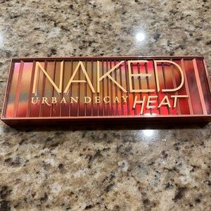 Urban decay naked heat eye shadow pallet